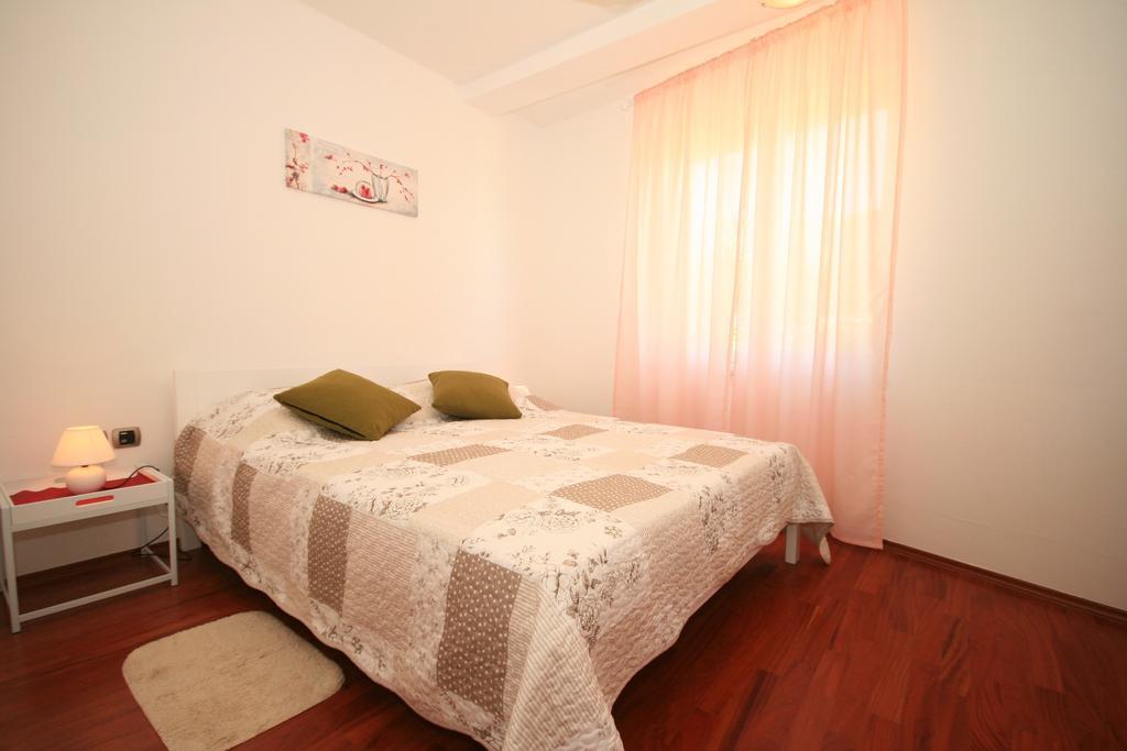 Apartment Mimoza 6, Baska, Krk Dış mekan fotoğraf